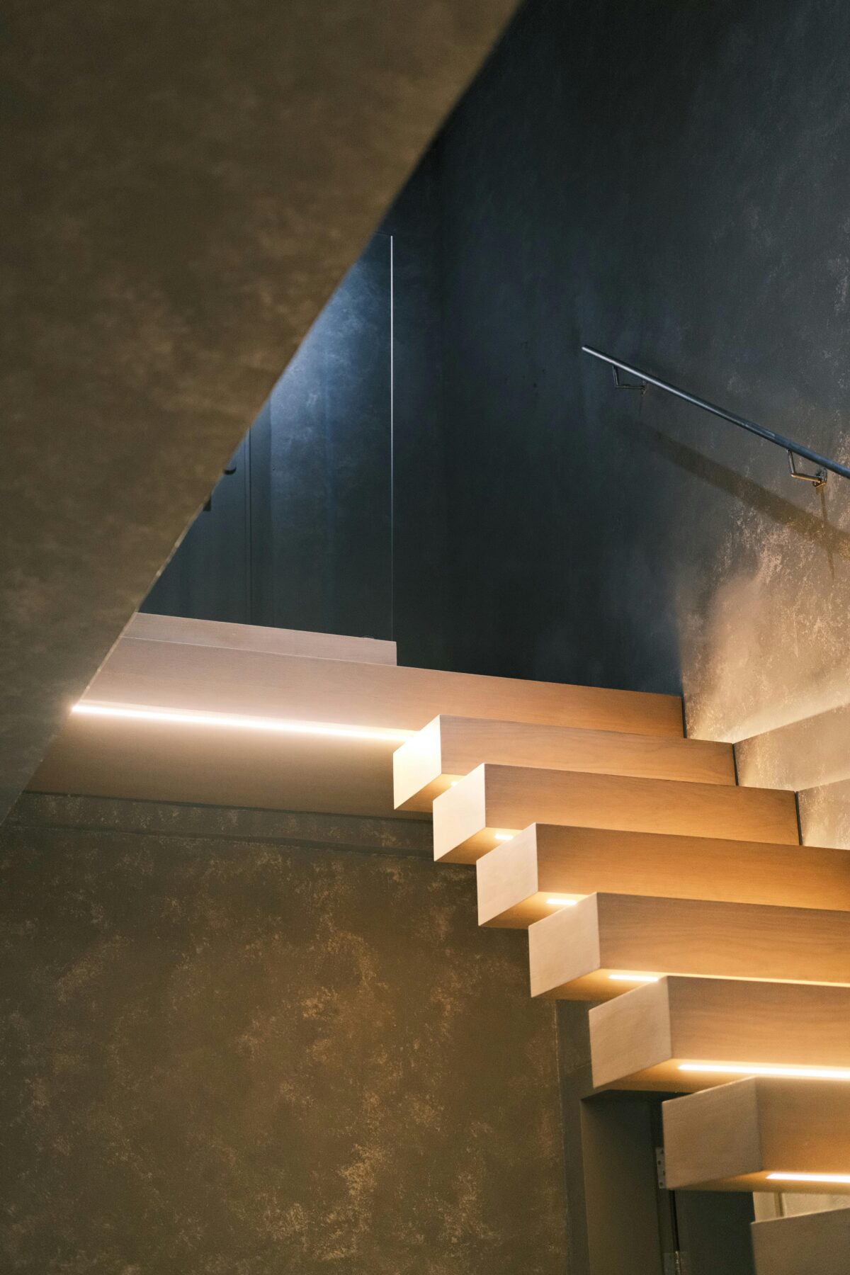 floating stair treads